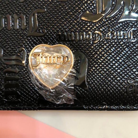 Juicy Couture Liquorice Faux Patent Leather Open Heart Card Case Key Fob NWT - Picture 5 of 16